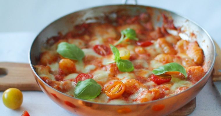 ZAPEČENI NJOKI SA ŠALŠOM I MOZZARELLOM (VIDEO)